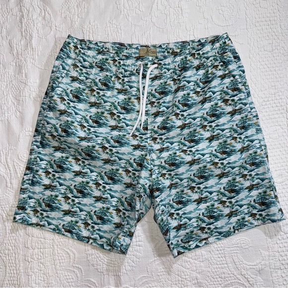 J. Crew Men’s Swim Shorts / Trunks Size Medium Original Swimwear With Pockets ! - Picture 1 of 8